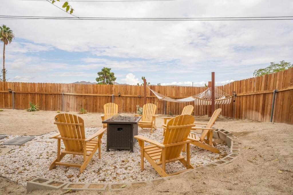 Vila Palm Vista Retreat *Hot Tub/Cowboy Pool/Hammocks* Joshua Tree Exteriér fotografie